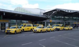Melbourne Airport to the city
